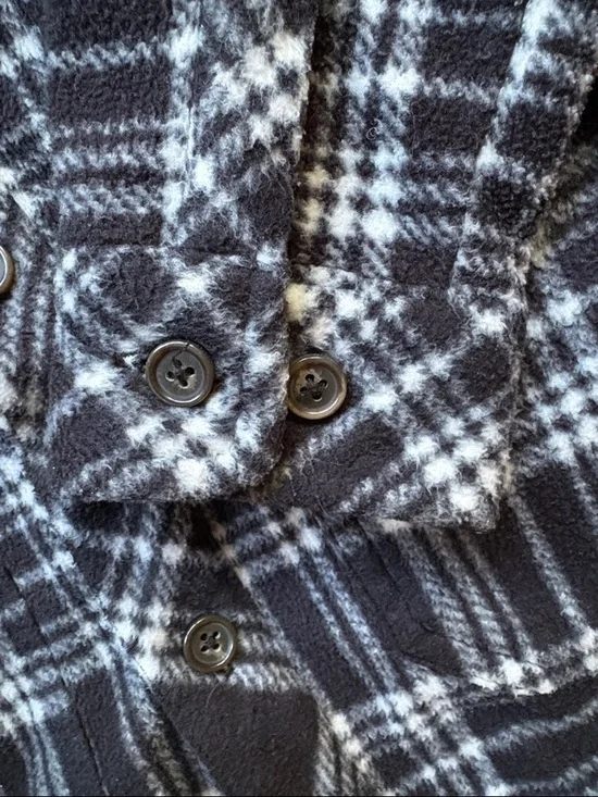 O’Neill Black & White Plaid Button-Up Flannel Shirt - Picture 3 of 8
